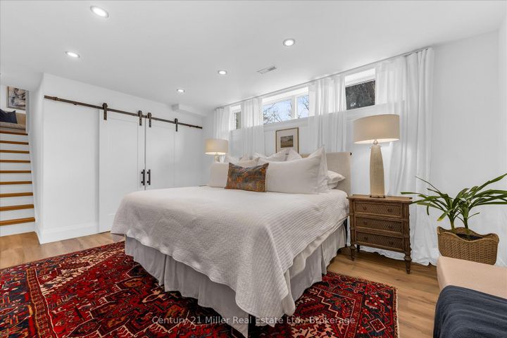 Photo 28 at 194 SOLINGATE Drive, BR Bronte, Oakville