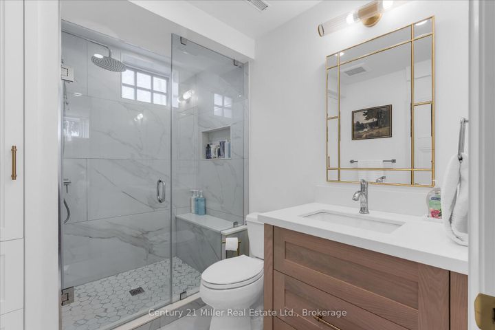 Photo 30 at 194 SOLINGATE Drive, BR Bronte, Oakville