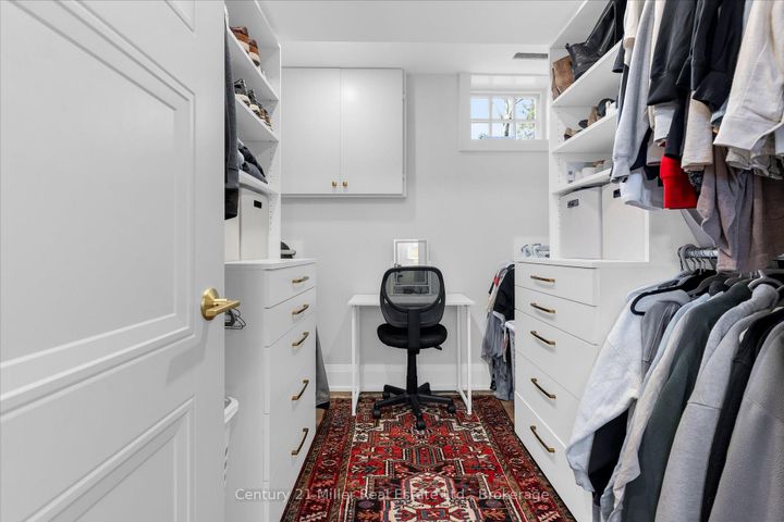 Photo 31 at 194 SOLINGATE Drive, BR Bronte, Oakville