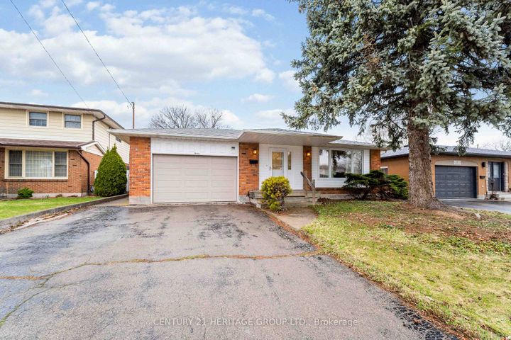 Photo 1 at 12 Roland Road, Falkirk, Hamilton