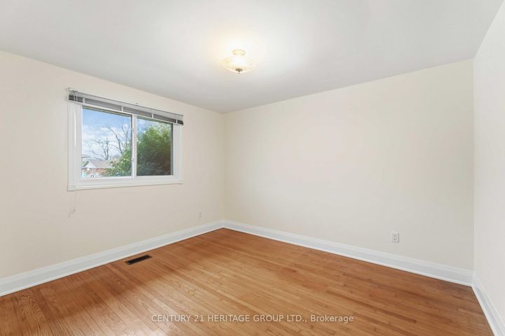 Photo 13 at 12 Roland Road, Falkirk, Hamilton