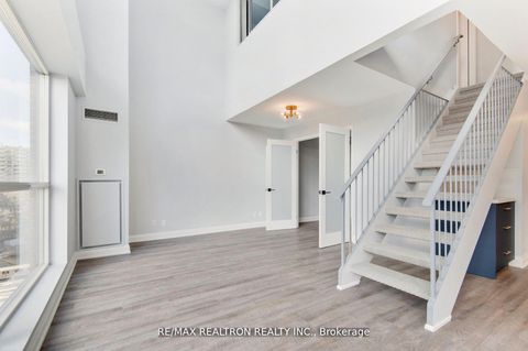 Photo 17 at 906 - 18 Merton Street, Mount Pleasant West, Toronto