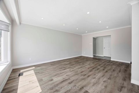 Photo 9 at 126 MILFORD HAVEN Drive, Morningside, Toronto