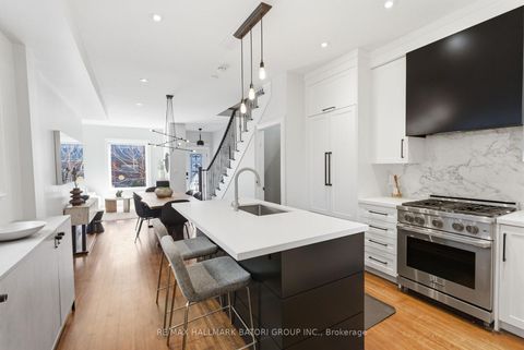 Photo 11 at 46 Melville Avenue, Annex, Toronto