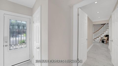 Photo 20 at 10 Kehoe Court, Nobleton, King