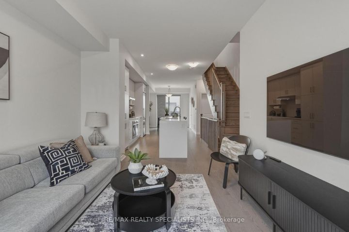 Photo 3 at 27 - 348 Wheat Boom Drive, JM Joshua Meadows, Oakville