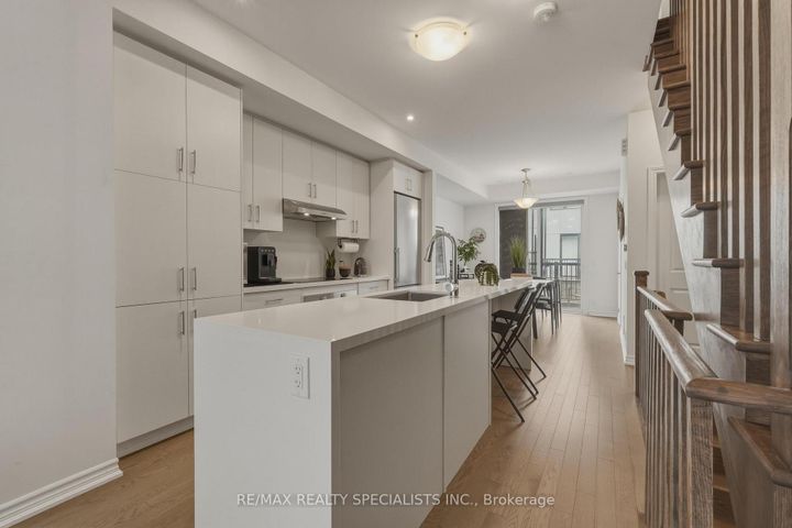 Photo 7 at 27 - 348 Wheat Boom Drive, JM Joshua Meadows, Oakville