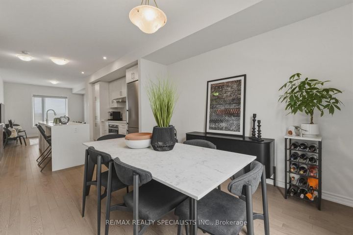 Photo 12 at 27 - 348 Wheat Boom Drive, JM Joshua Meadows, Oakville