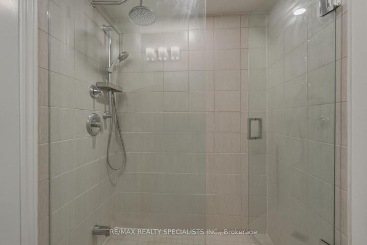 Photo 25 at 27 - 348 Wheat Boom Drive, JM Joshua Meadows, Oakville