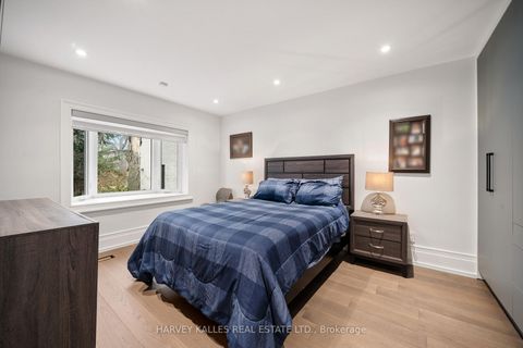 Photo 25 at 140 Sandringham Drive, Westgate, Toronto
