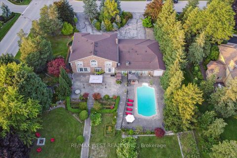 Photo 1 at 190 Sandys Drive, East Woodbridge, Vaughan