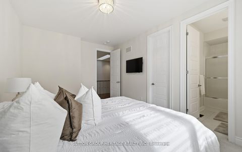 Photo 33 at 522 Cliffview Road, West Shore, Pickering