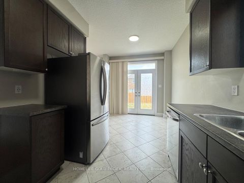 Photo 7 at 86 Nathan Crescent, Painswick South, Barrie