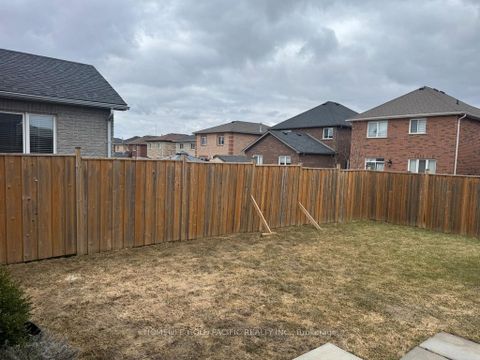 Photo 29 at 86 Nathan Crescent, Painswick South, Barrie