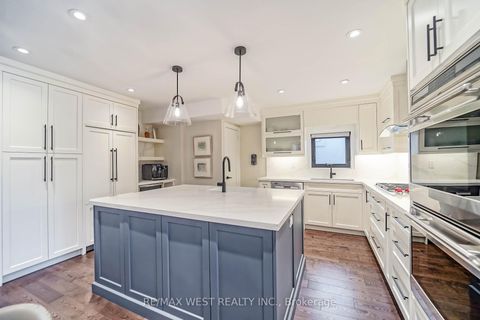 Photo 3 at 79 Elmsthorpe Avenue, Forest Hill South, Toronto