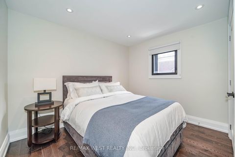 Photo 8 at 79 Elmsthorpe Avenue, Forest Hill South, Toronto