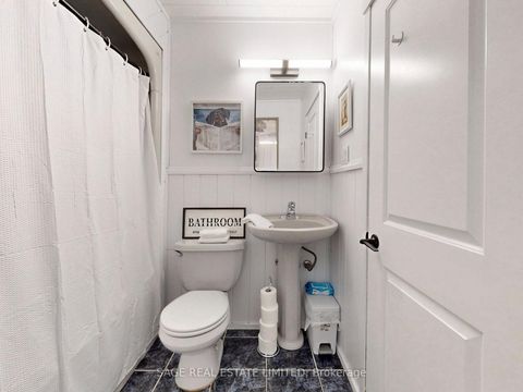 Photo 14 at 8 Lombardy Crescent, Kennedy Park, Toronto