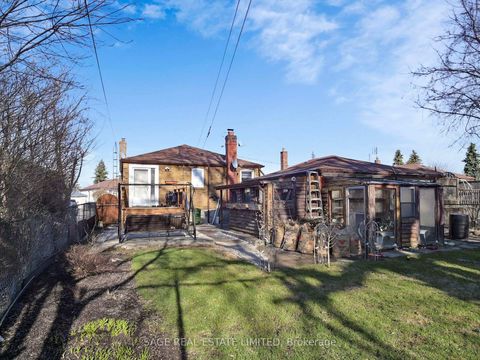 Photo 37 at 8 Lombardy Crescent, Kennedy Park, Toronto