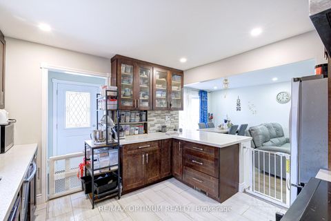 Photo 10 at 198 Mammoth Hall Trail, Malvern, Toronto