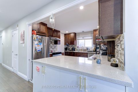 Photo 13 at 198 Mammoth Hall Trail, Malvern, Toronto