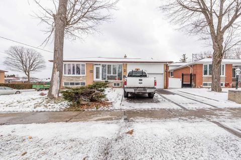 Photo 0 at 213 Grandravine Drive, York University Heights, Toronto