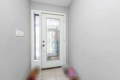 Photo 5 at 213 Grandravine Drive, York University Heights, Toronto