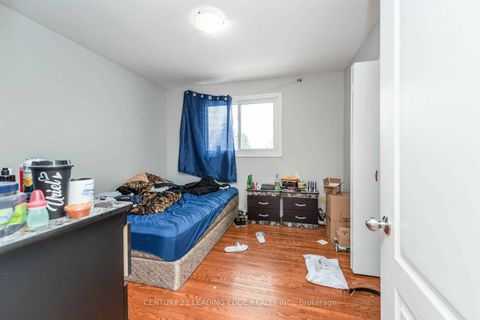 Photo 16 at 213 Grandravine Drive, York University Heights, Toronto