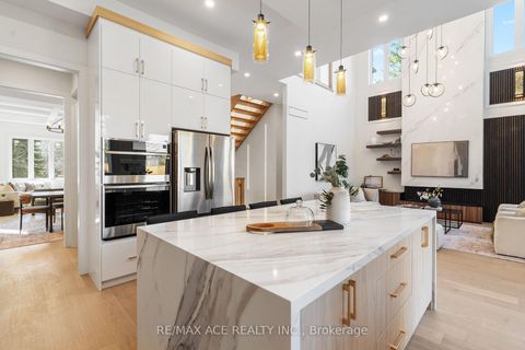 Photo 8 at 5 Larwood Boulevard, Cliffcrest, Toronto