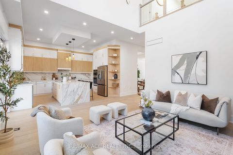 Photo 10 at 5 Larwood Boulevard, Cliffcrest, Toronto