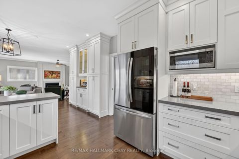 Photo 14 at 21 Tascona Court, Little Lake, Barrie