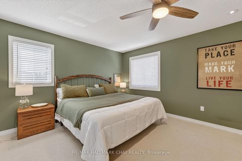 Photo 22 at 21 Tascona Court, Little Lake, Barrie