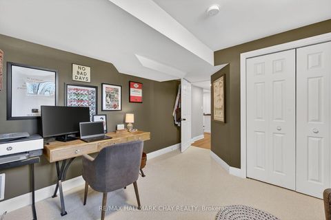 Photo 35 at 21 Tascona Court, Little Lake, Barrie