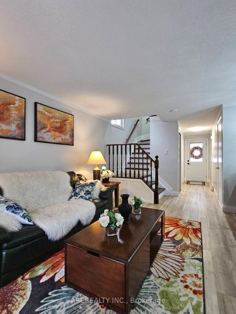 Photo 1 at 108 Loggers Run, Ardagh, Barrie