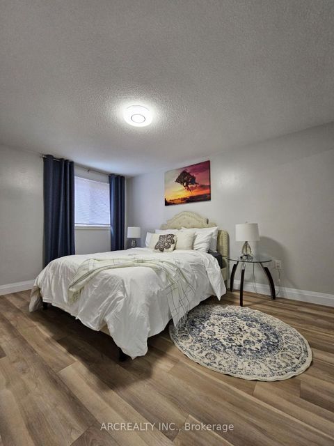 Photo 10 at 108 Loggers Run, Ardagh, Barrie