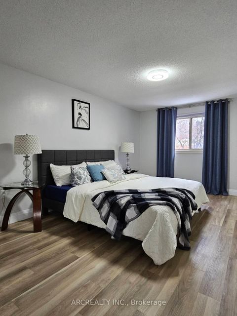 Photo 11 at 108 Loggers Run, Ardagh, Barrie