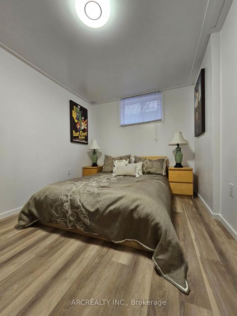 Photo 14 at 108 Loggers Run, Ardagh, Barrie