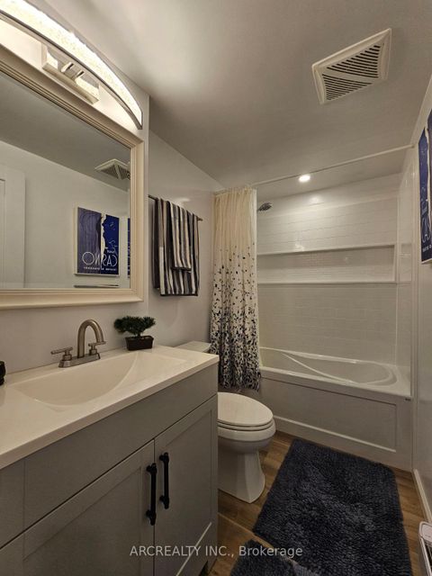 Photo 16 at 108 Loggers Run, Ardagh, Barrie