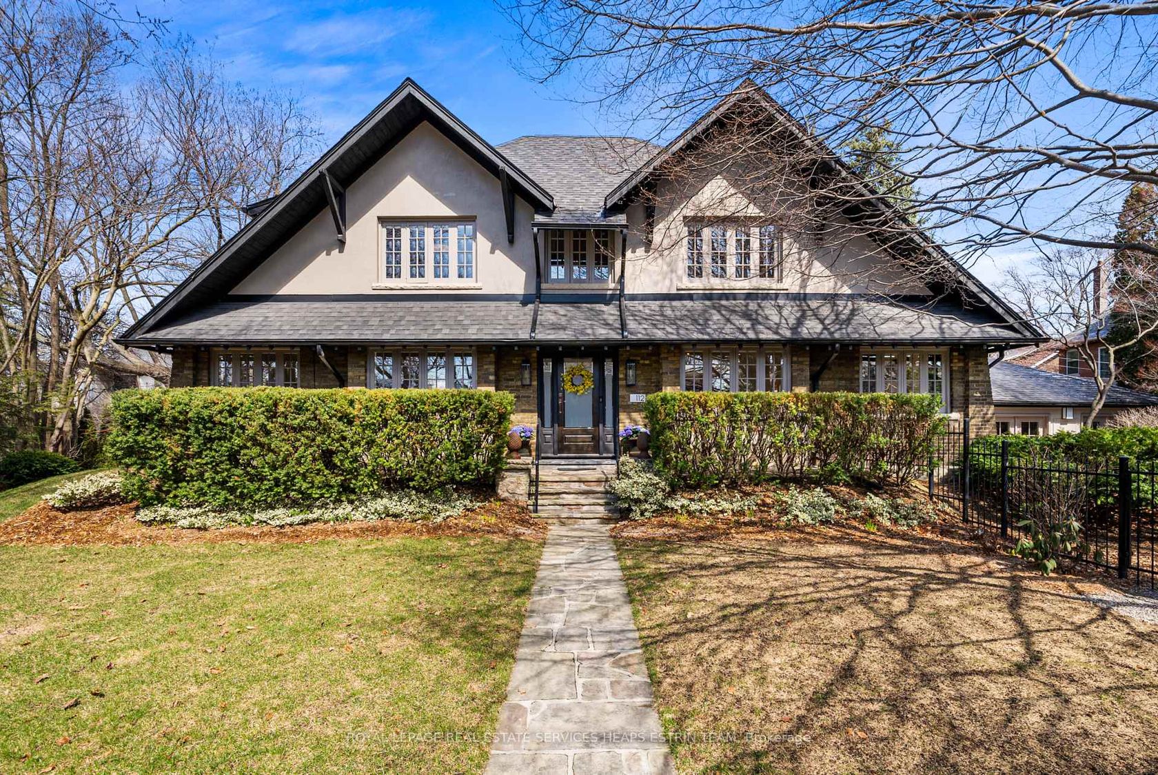 112 Douglas Drive, Moore Park, Toronto photo 2