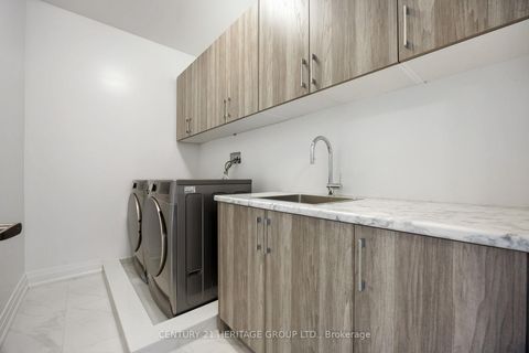 Photo 11 at 159 Snively Street, Oak Ridges Lake Wilcox, Richmond Hill