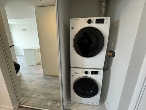 Photo 4 at 905 - 15 Ellerslie Avenue, Willowdale West, Toronto