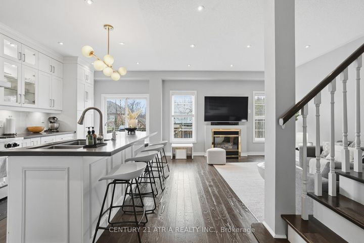 Photo 7 at 72 Dovetail Drive, Oak Ridges Lake Wilcox, Richmond Hill