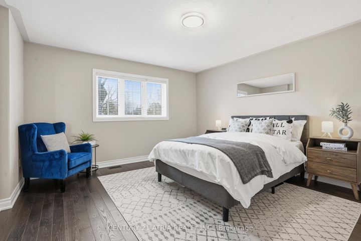 Photo 13 at 72 Dovetail Drive, Oak Ridges Lake Wilcox, Richmond Hill