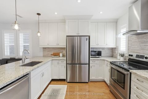 Photo 8 at 261 Castlefield Avenue, Eglinton, Toronto