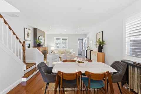 Photo 10 at 261 Castlefield Avenue, Eglinton, Toronto