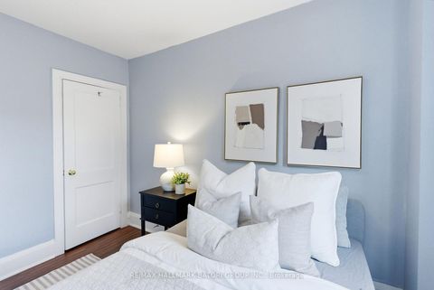 Photo 17 at 261 Castlefield Avenue, Eglinton, Toronto