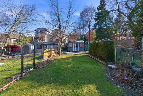 Photo 24 at 261 Castlefield Avenue, Eglinton, Toronto