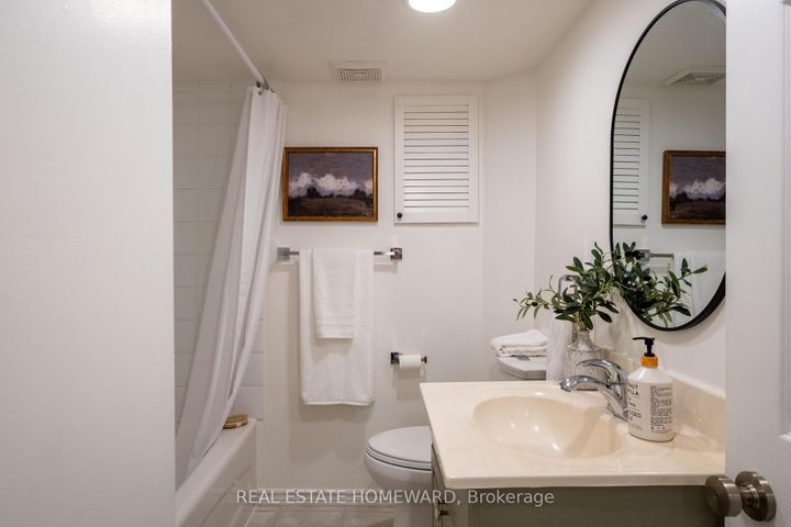 Photo 26 at 52 Balfour Avenue, East York, Toronto