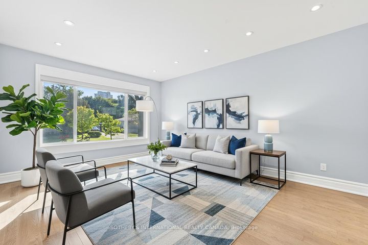 Photo 5 at 108 Lynedock Crescent, Donalda, Toronto