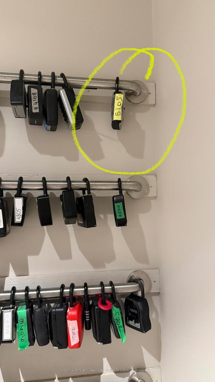 Photo 33 at 108 Lynedock Crescent, Donalda, Toronto