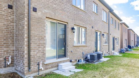 Photo 37 at 74 Tempel Street, Rural Richmond Hill, Richmond Hill